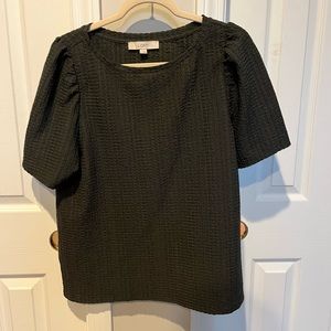 Loft green textured puff sleeve tshirt
